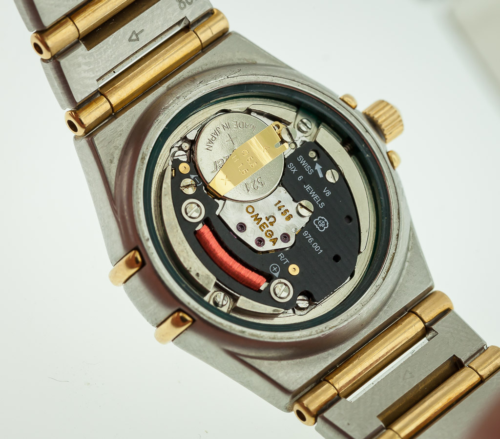 18K Gold, White Honeycomb Dial, Quartz 