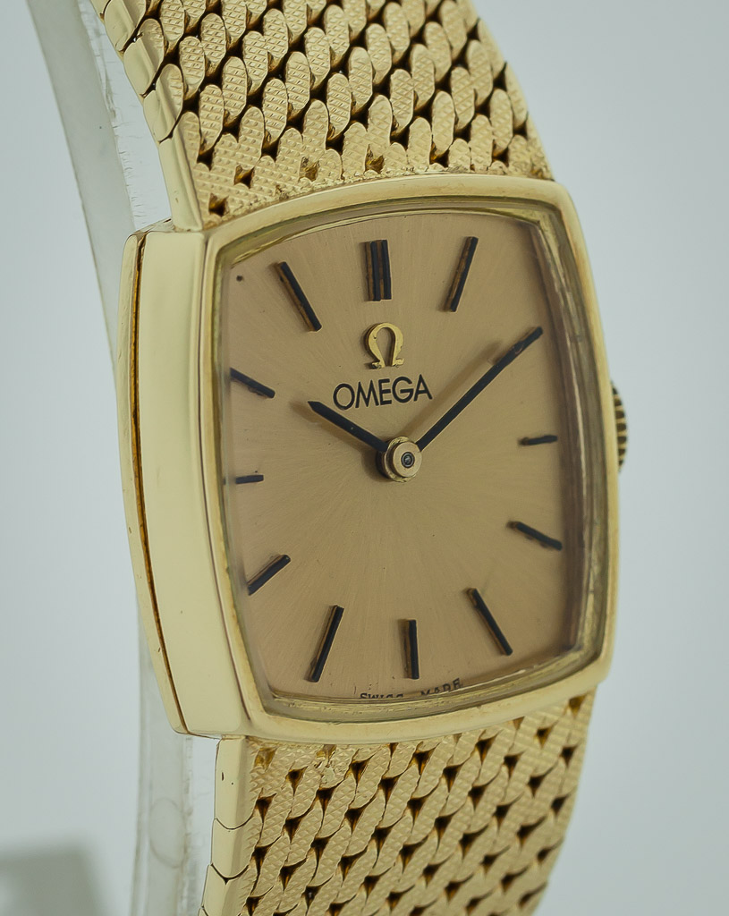 Omega Vintage 18K Yellow Gold Watch 